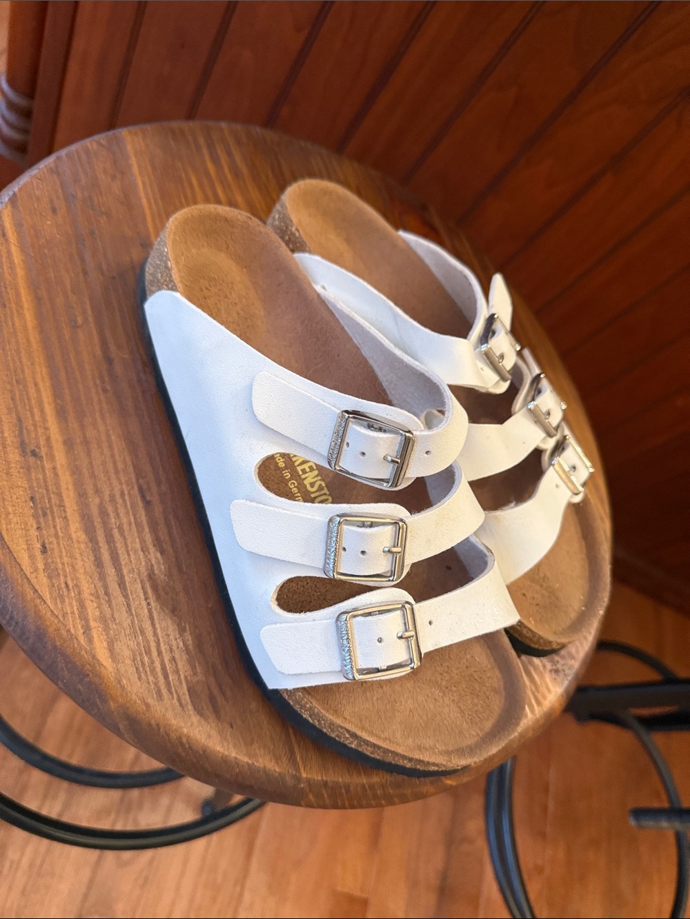 Birkenstock 🤍 ✌🏻 Three buckle sandal size 39 EUC!